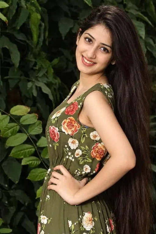 Arushi, 23, college escort in Powai, Mumbai